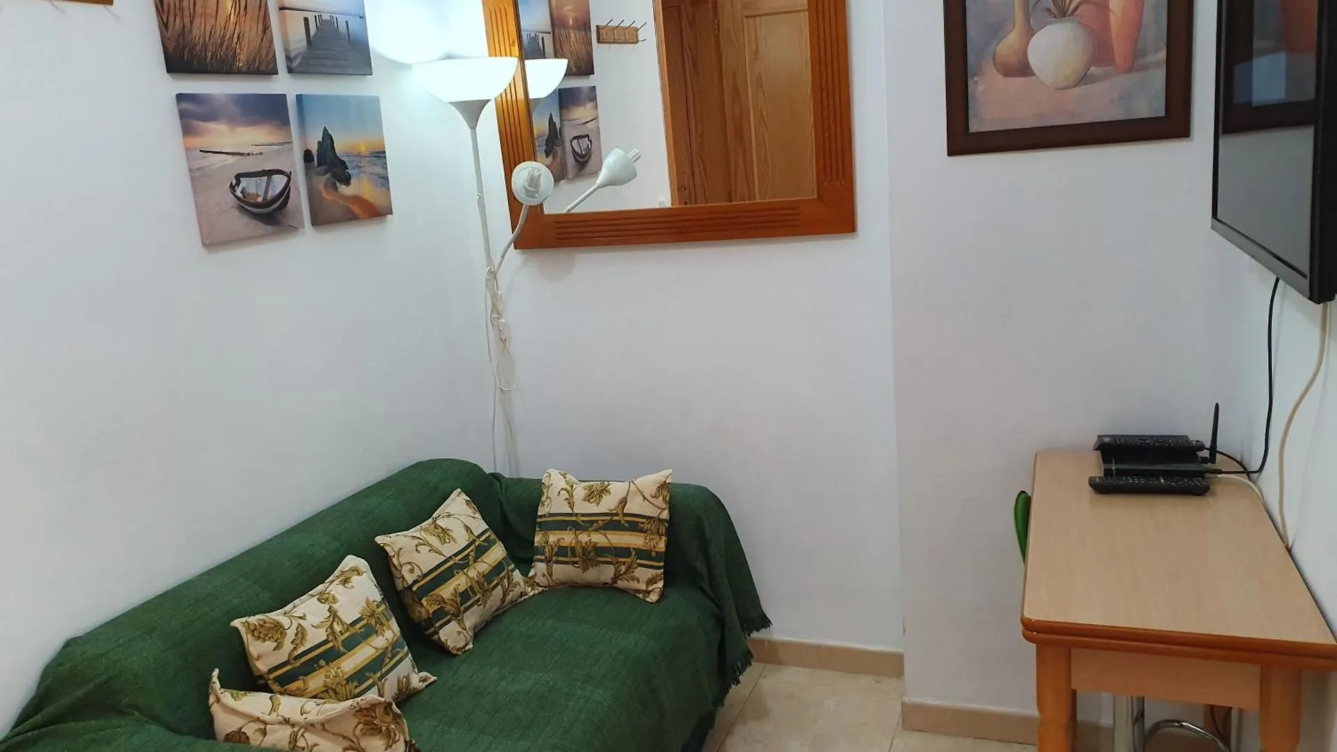 Apartment Mit Whirlpool Und Gemeinschaftsterrasse Torrox 0*,  Spain