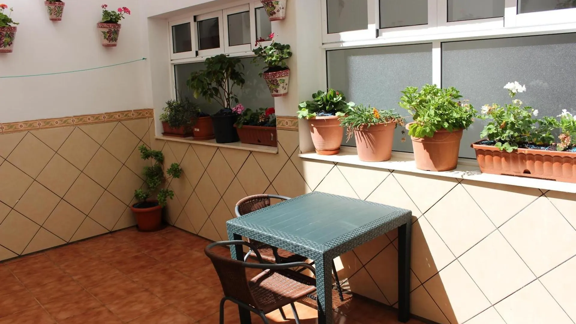 Apartment Mit Whirlpool Und Gemeinschaftsterrasse Torrox