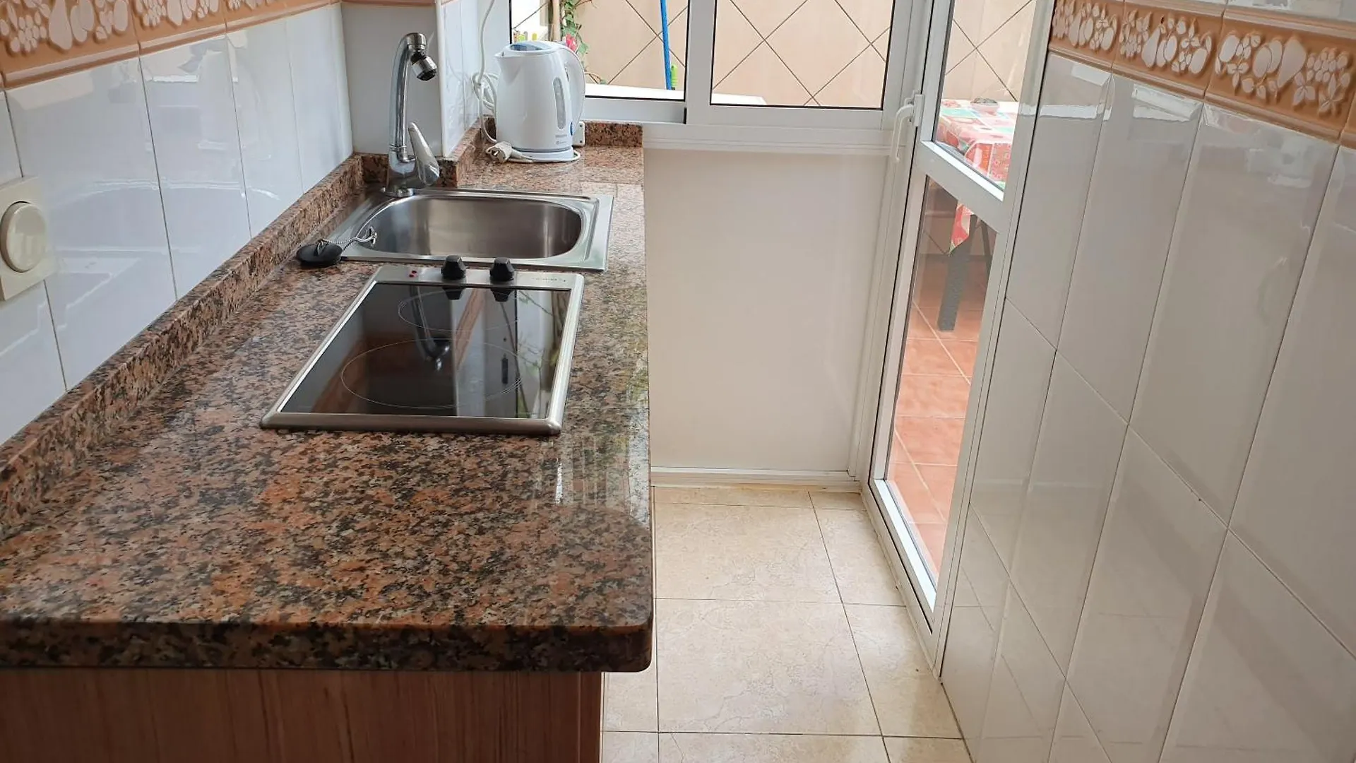Apartment Mit Whirlpool Und Gemeinschaftsterrasse Torrox