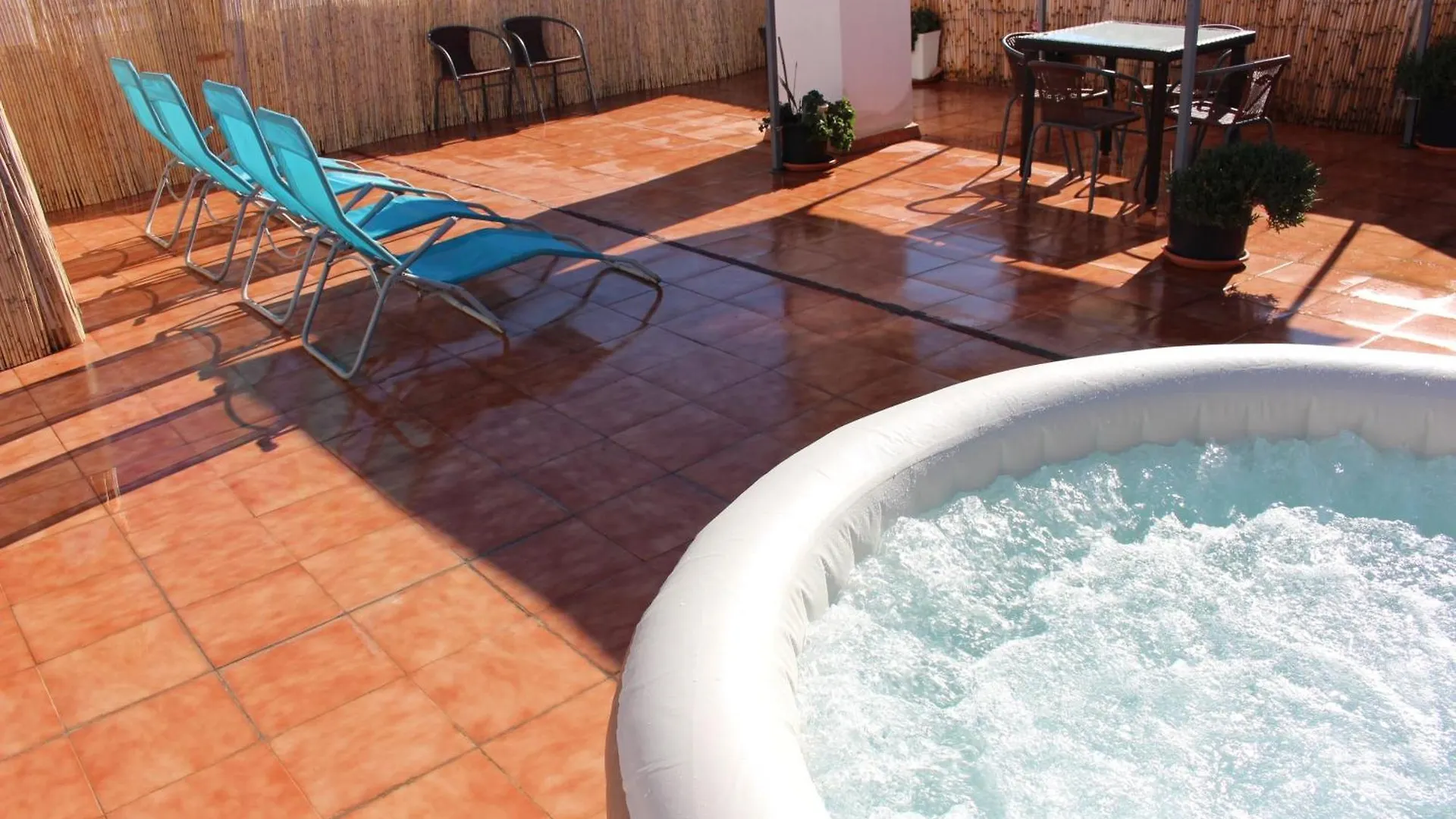 Apartment Mit Whirlpool Und Gemeinschaftsterrasse Torrox Spain